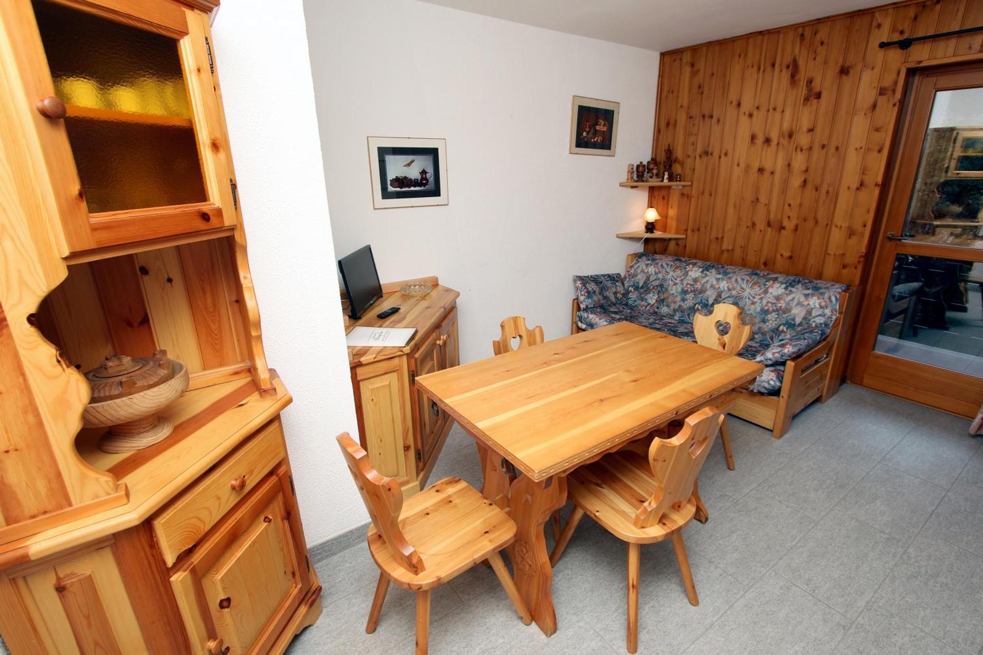 Champoluc Apartment Екстер'єр фото